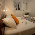 Villa A&a *