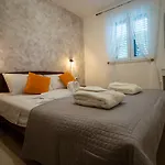 Villa A&a
