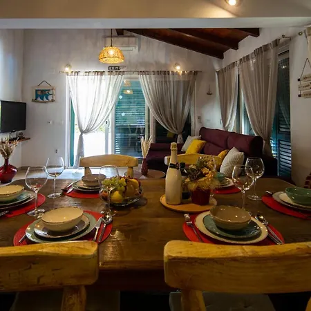 A&a Villa *