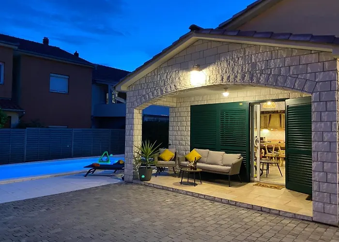 A&a * 비오그라드나모루