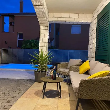 Villa A&a Biograd Na Moru