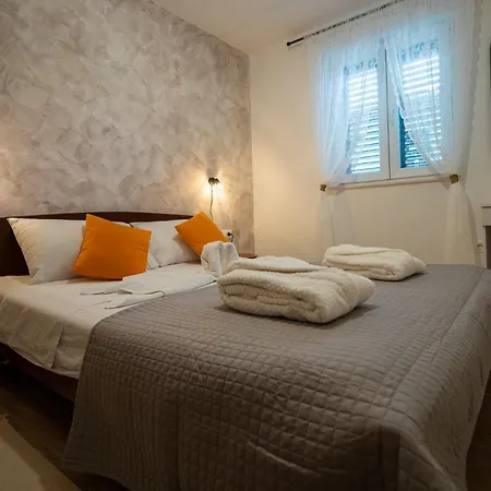 Villa A&a